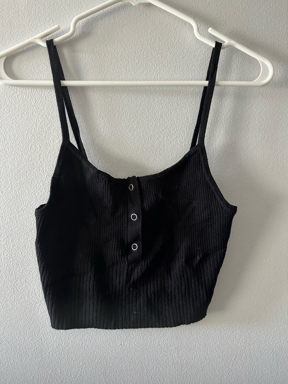 Kendall & Kylie Tank Women’s Medium Black Cropped Henley Scoop Ribbed NWT PacSun